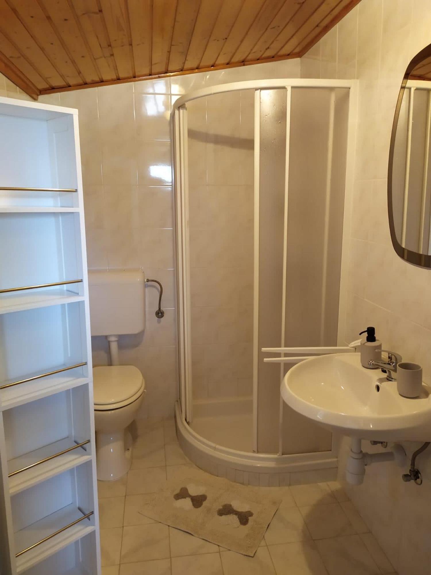 Apartament Lili House *